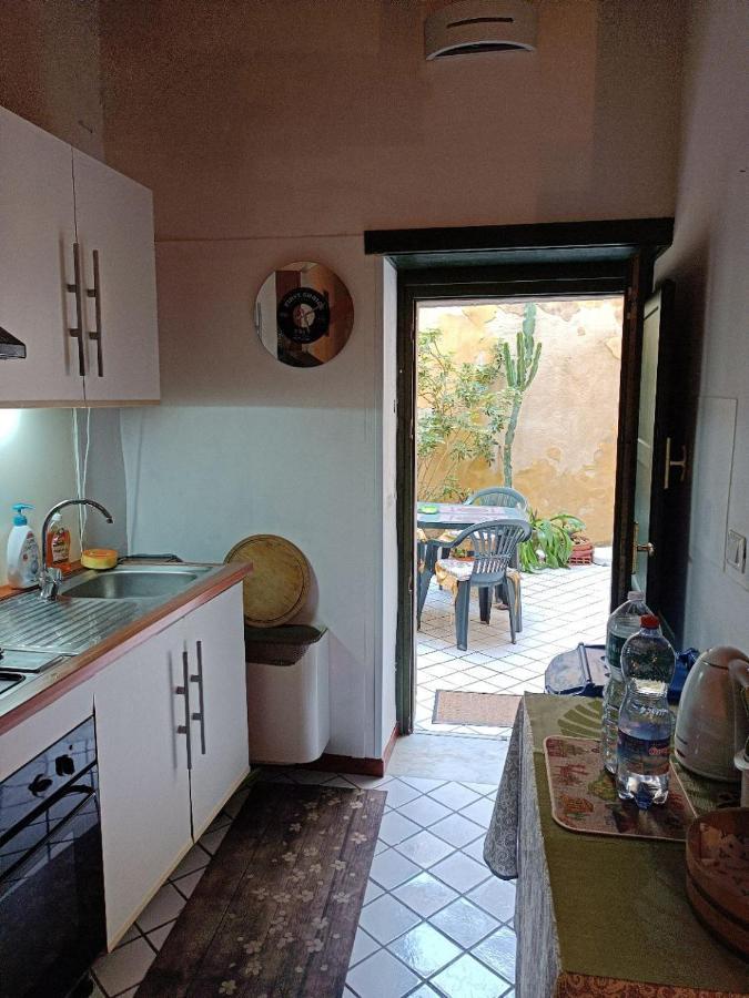 Arthaus-Ortigia- 120 Met Apartment Syracuse Bagian luar foto
