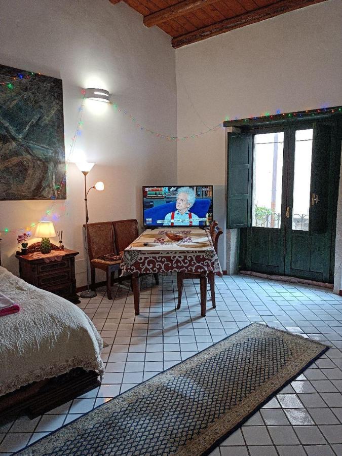 Arthaus-Ortigia- 120 Met Apartment Syracuse Bagian luar foto