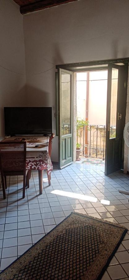 Arthaus-Ortigia- 120 Met Apartment Syracuse Bagian luar foto