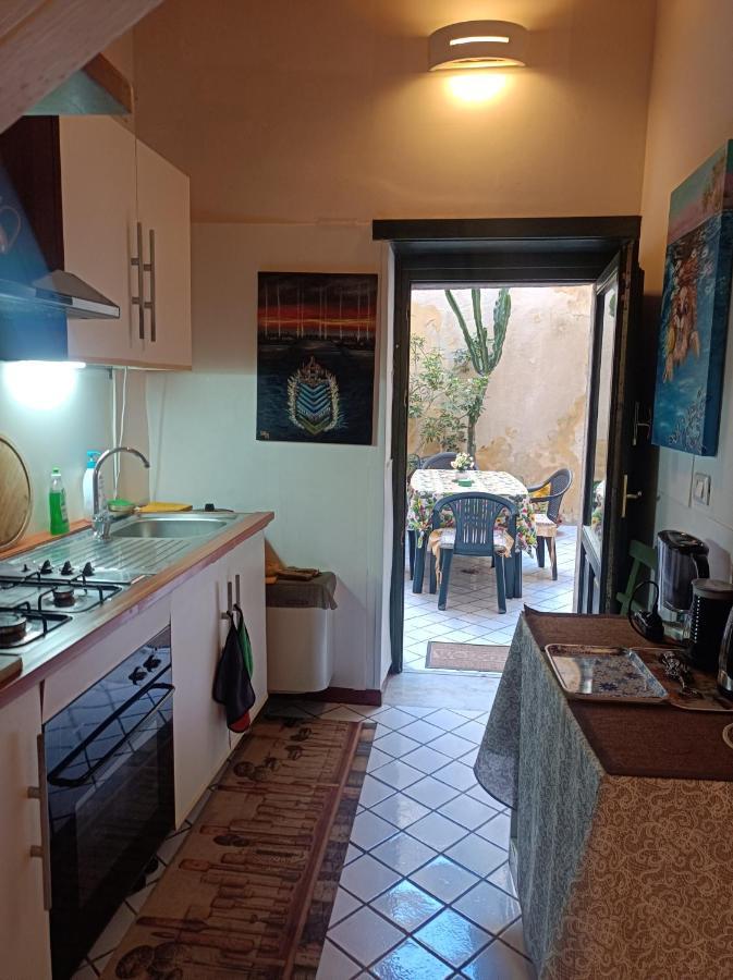 Arthaus-Ortigia- 120 Met Apartment Syracuse Bagian luar foto