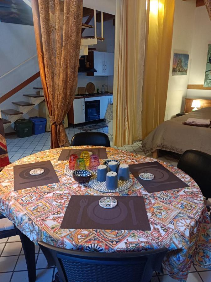 Arthaus-Ortigia- 120 Met Apartment Syracuse Bagian luar foto