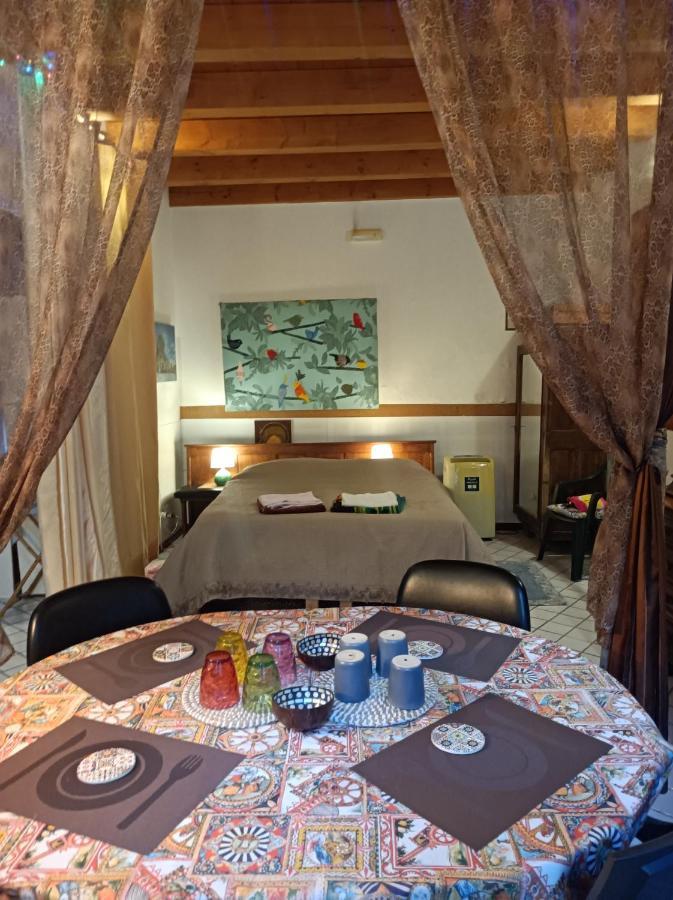 Arthaus-Ortigia- 120 Met Apartment Syracuse Bagian luar foto