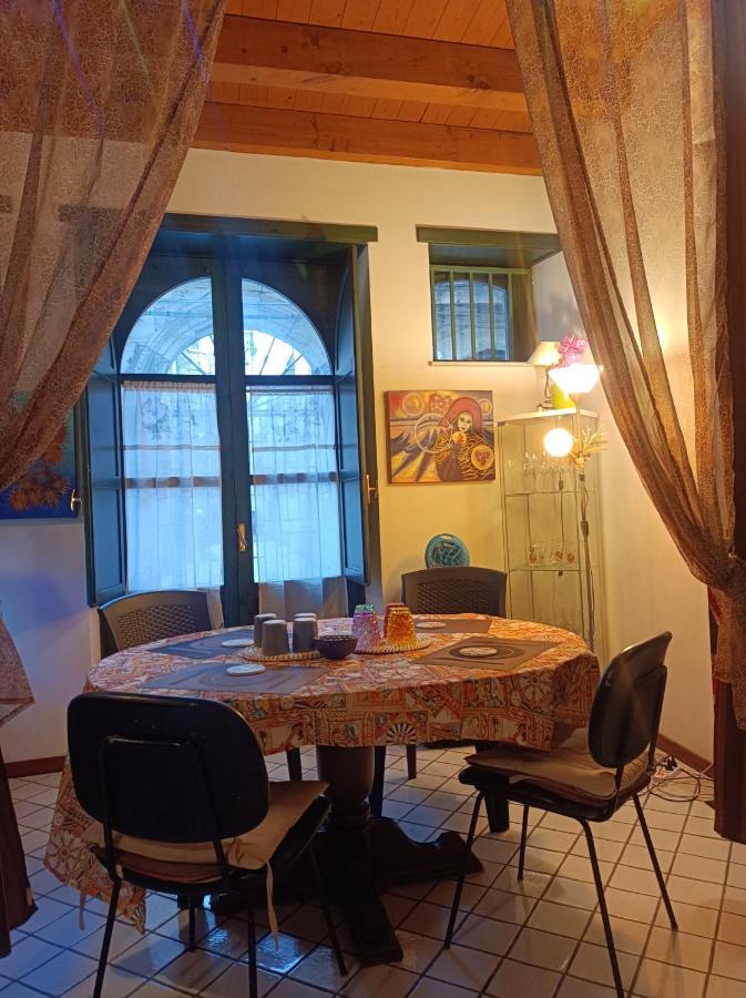 Arthaus-Ortigia- 120 Met Apartment Syracuse Bagian luar foto