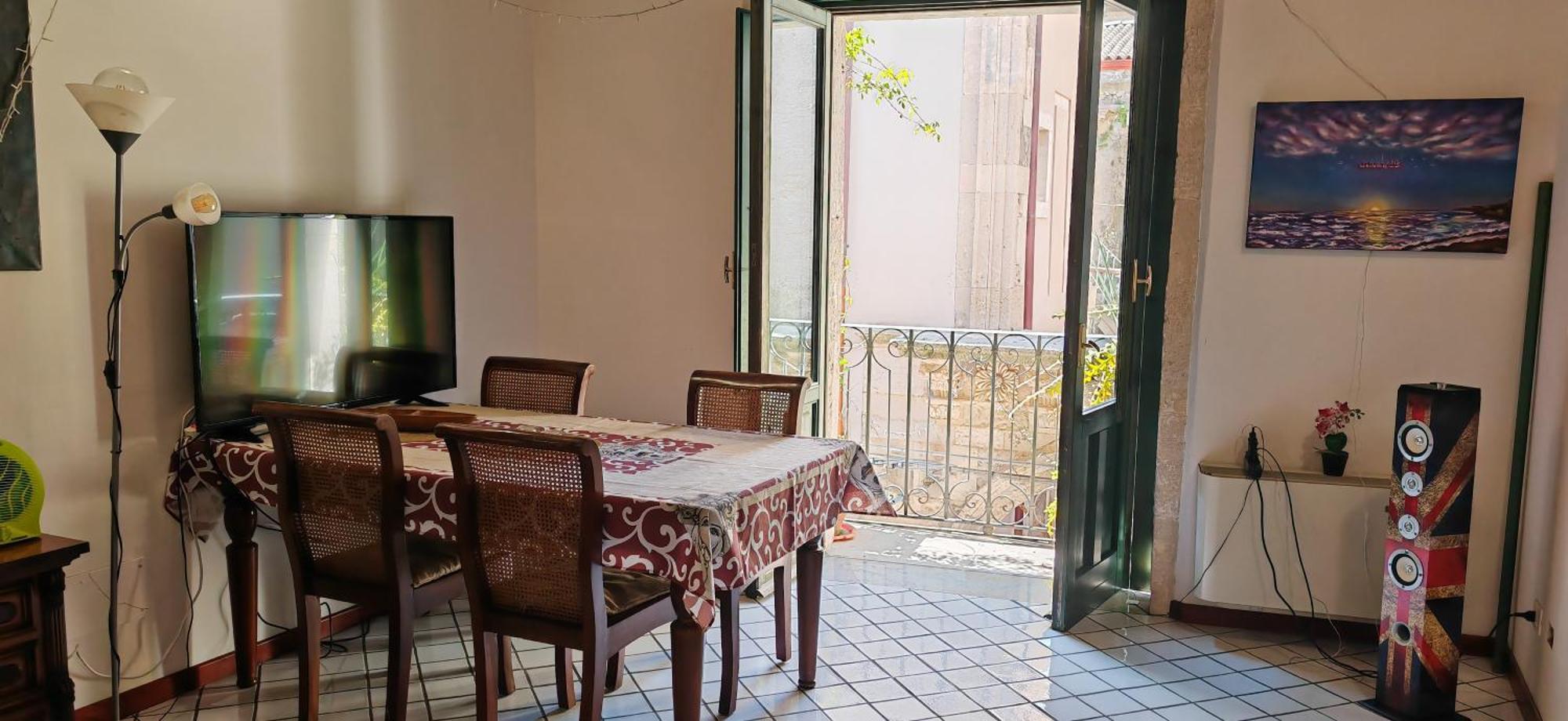Arthaus-Ortigia- 120 Met Apartment Syracuse Bagian luar foto